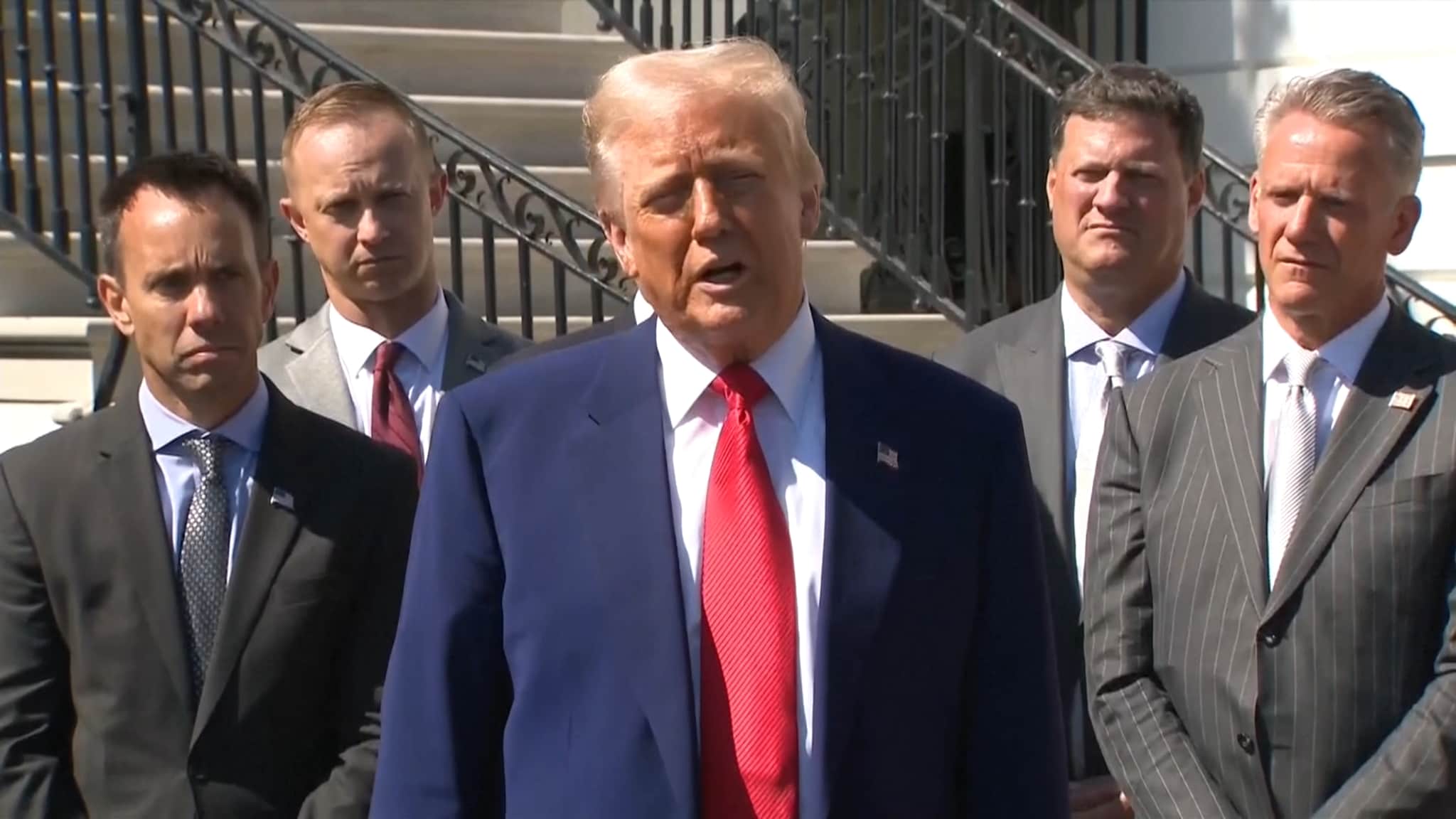 Trump møter pressen