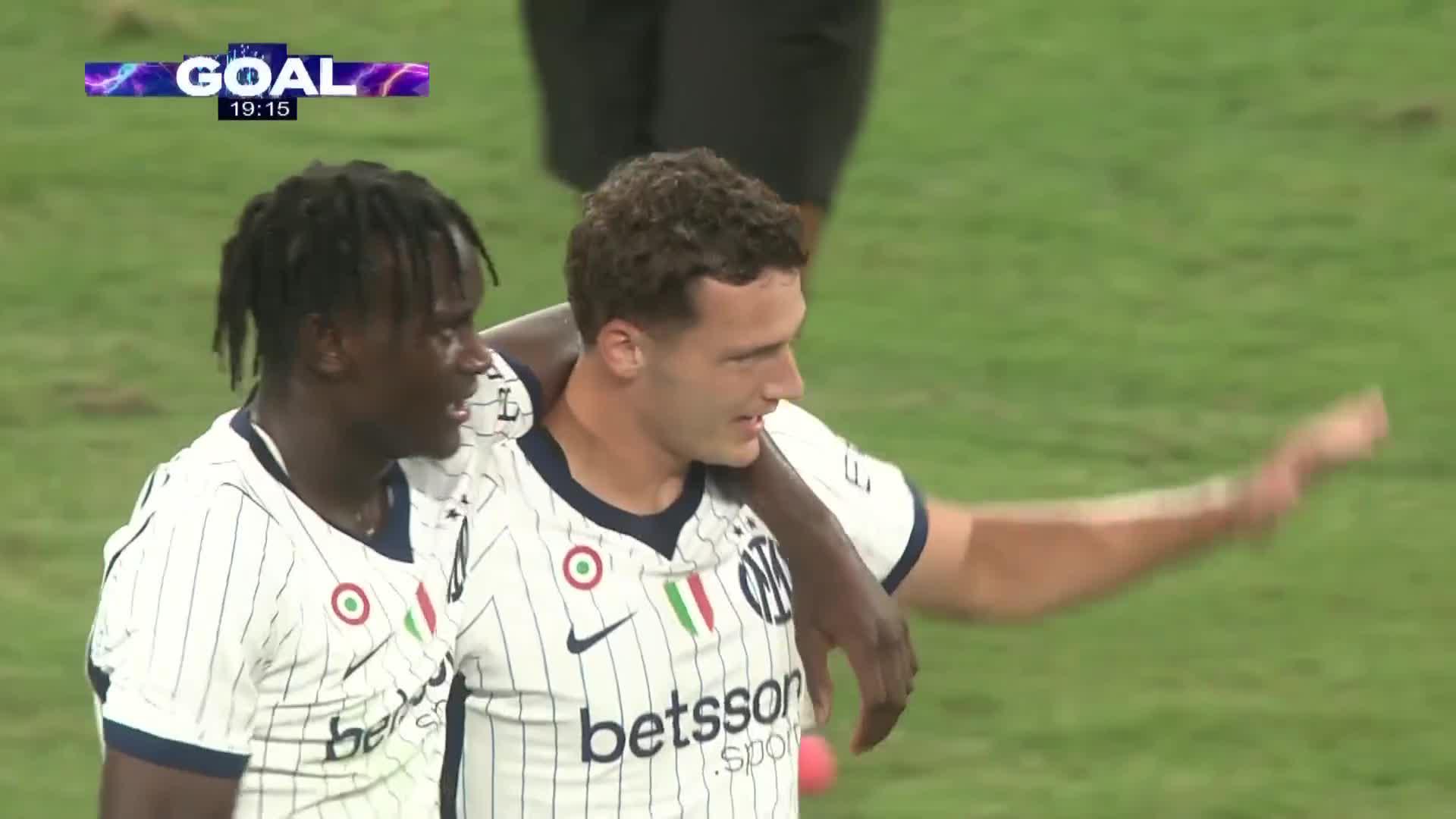 Benjamin Pavard scorer mot Manchester City