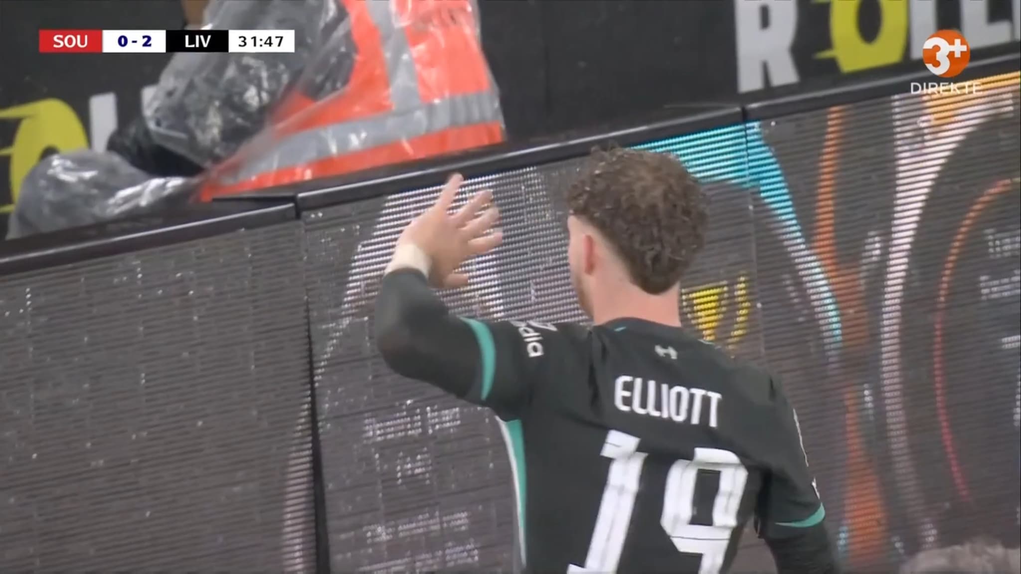 Elliott dobler Liverpools ledelse