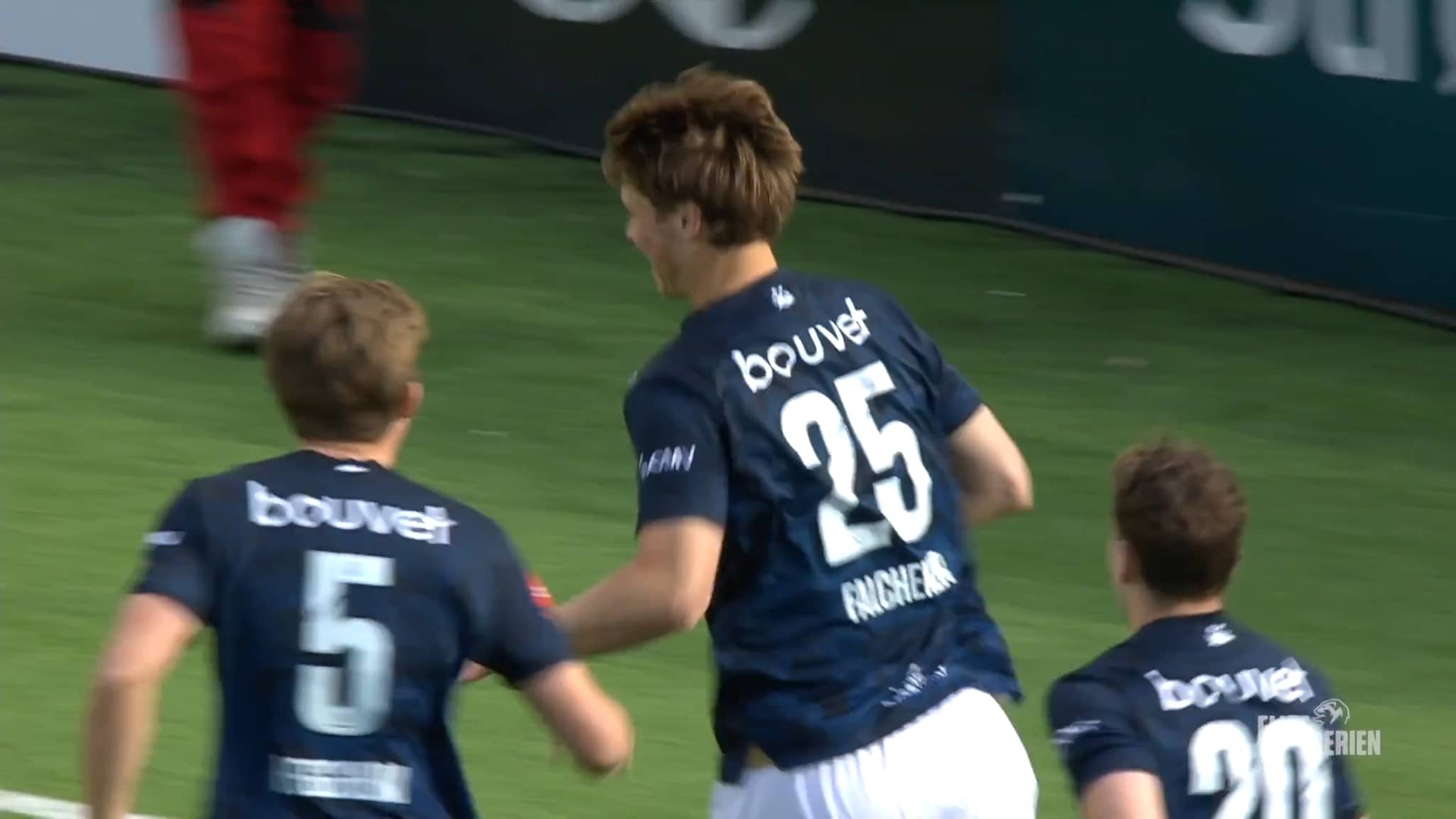 Viking smadret Hamkam - ledet 4-0 (!) til pause