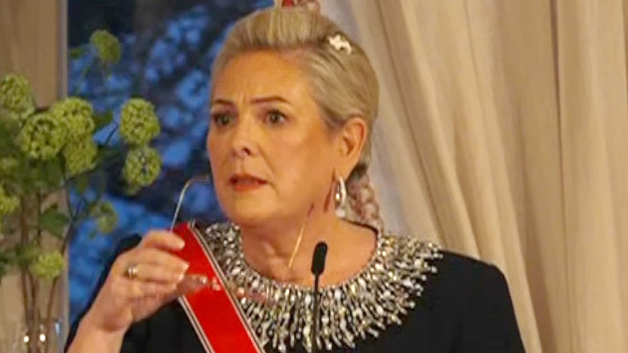 Stoppet plutselig talen