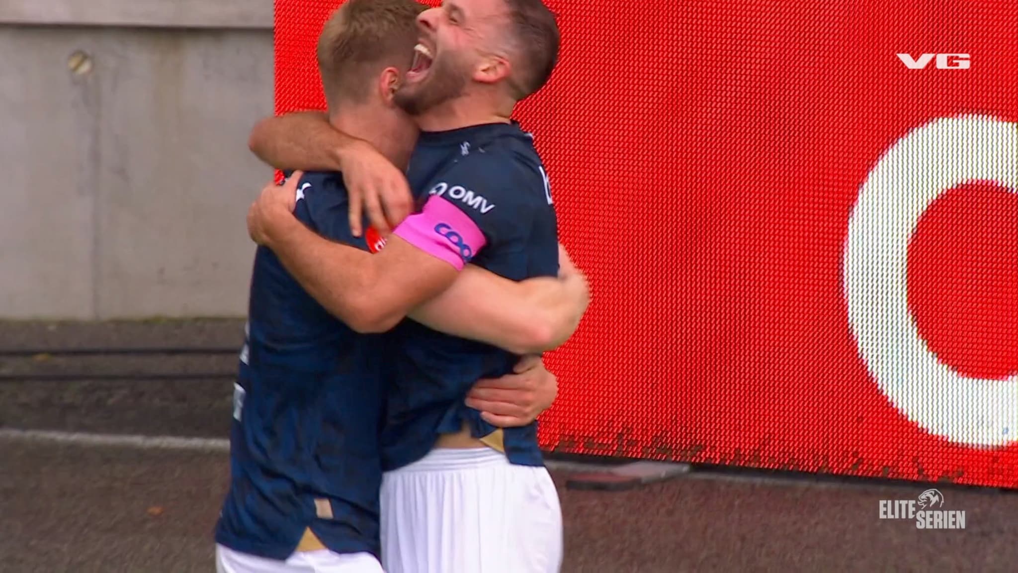 Nettavisen: Serieleder Viking knuser Bryne 5-1: Styrker posisjon i gullkampen