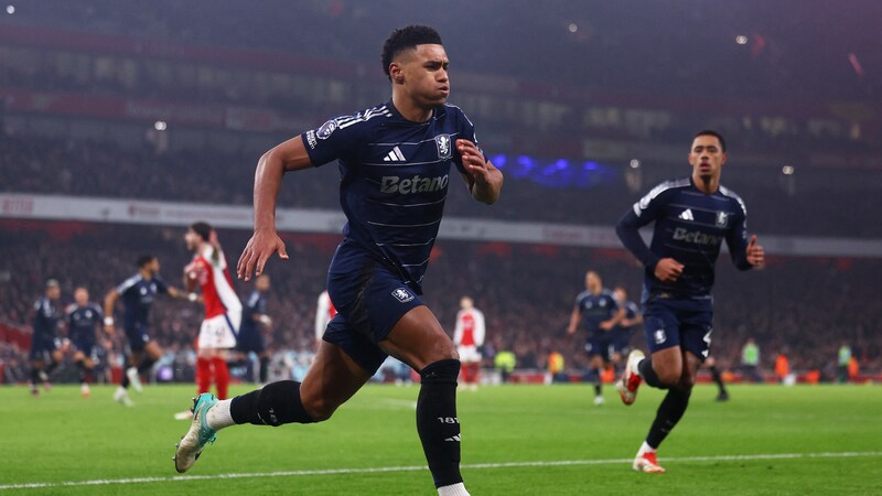 Arsenal raknet mot Aston Villa - gavepakke til Liverpool i tittelkampen