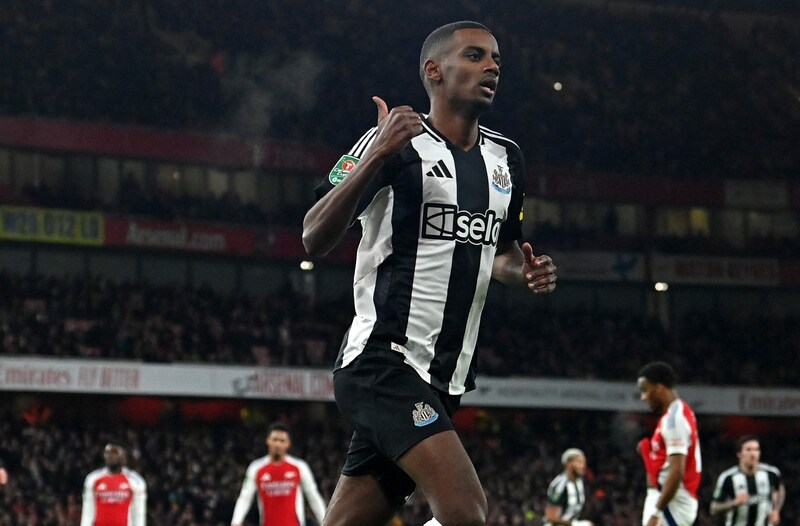Isak i fyr og flamme da Newcastle rystet Arsenal