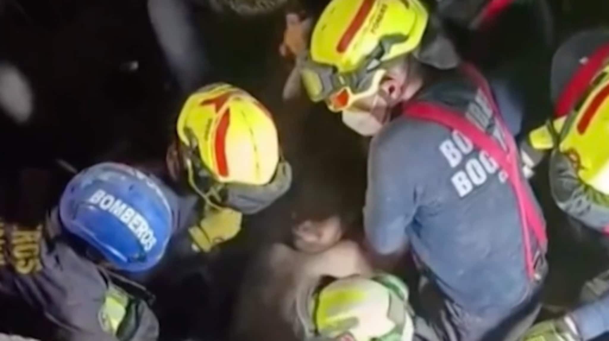 Carlos (35) reddet levende ut av ruinene