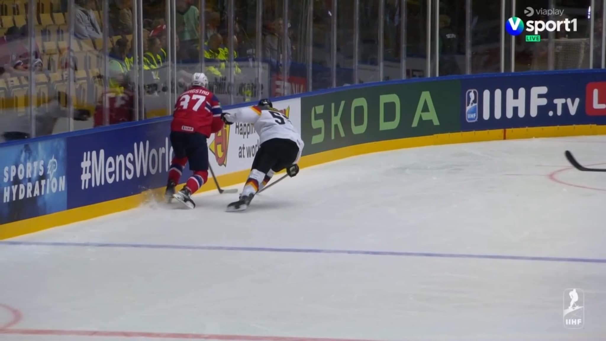 Isskandale i Herning da Norge tapte 2-5 for Tyskland i ishockey-VM