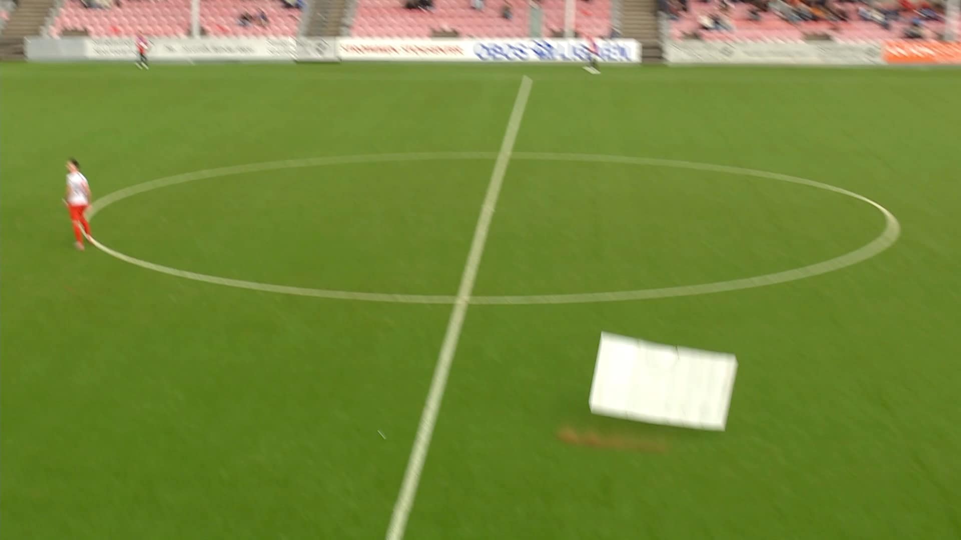 Reklameskiltene kommer flyvende: – Det er livsfarlig