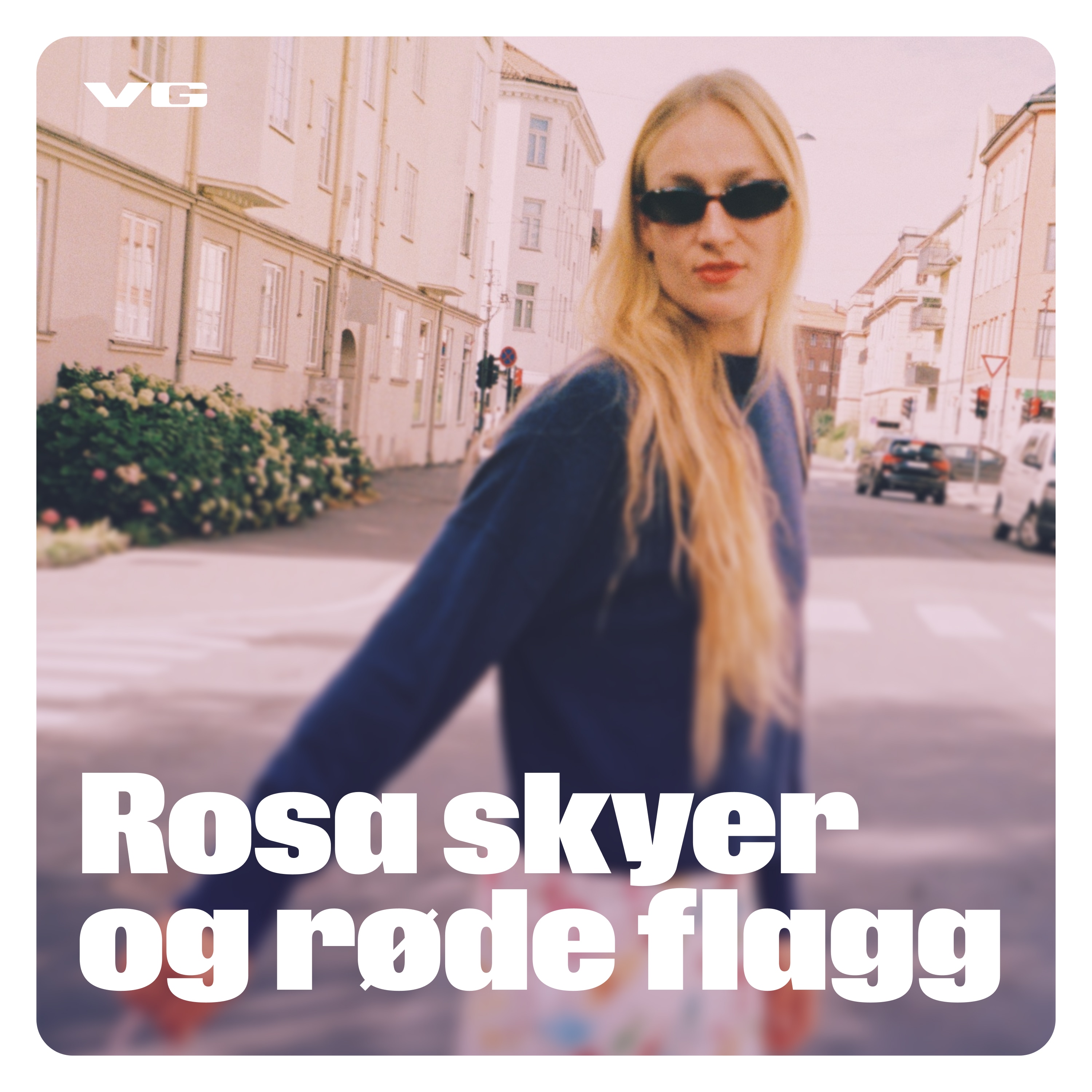 Rosa skyer og røde flagg