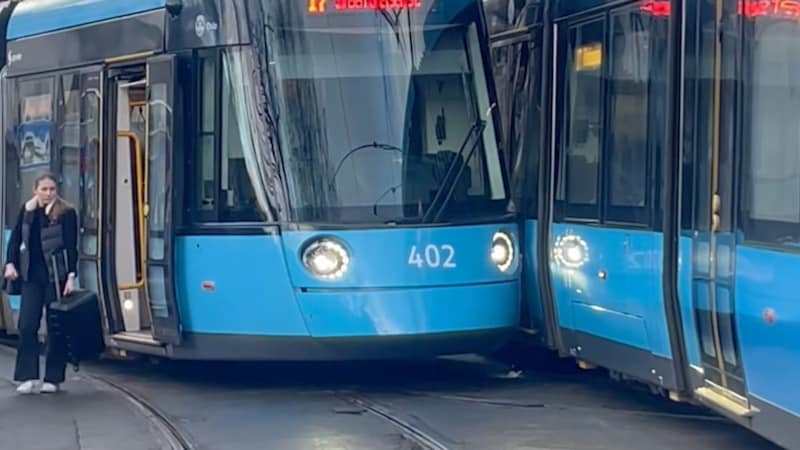 Oslo: To trikker har kollidert