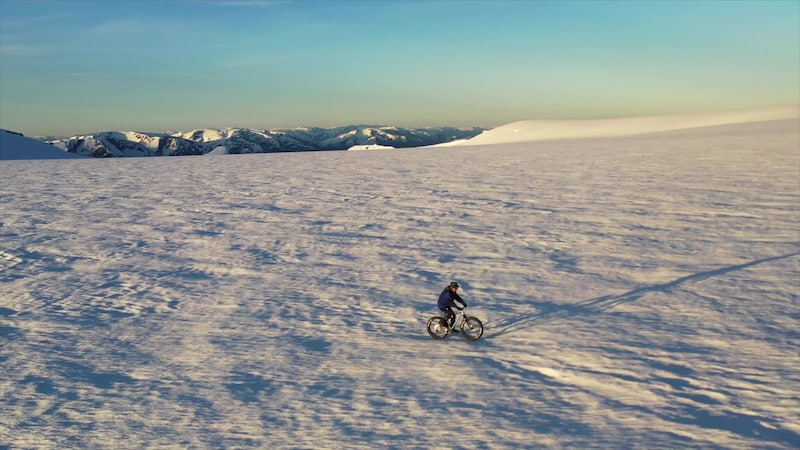 Syklet over Jostedalsbreen: – Galskap