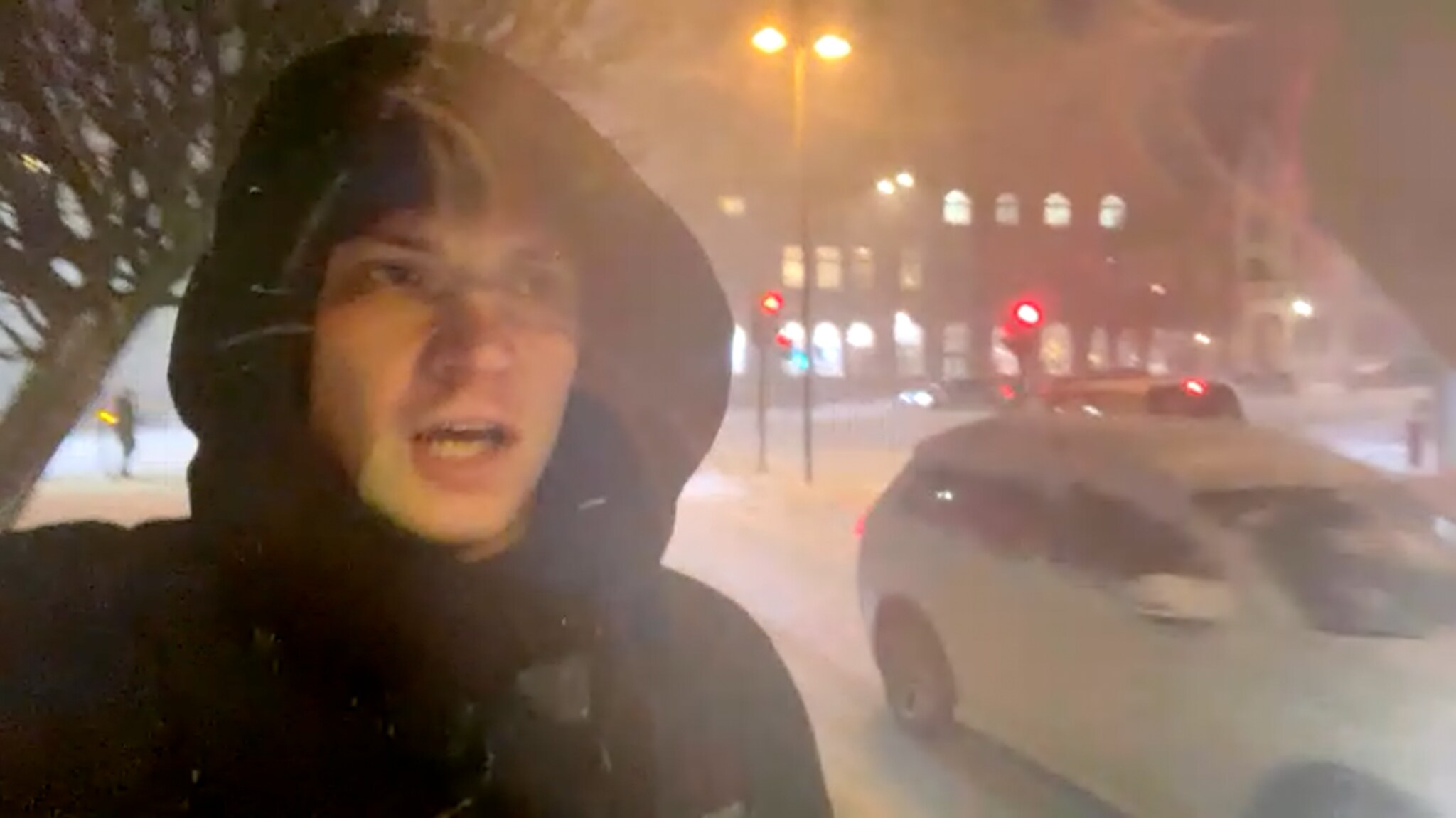 – Jeg holder på å snø bort