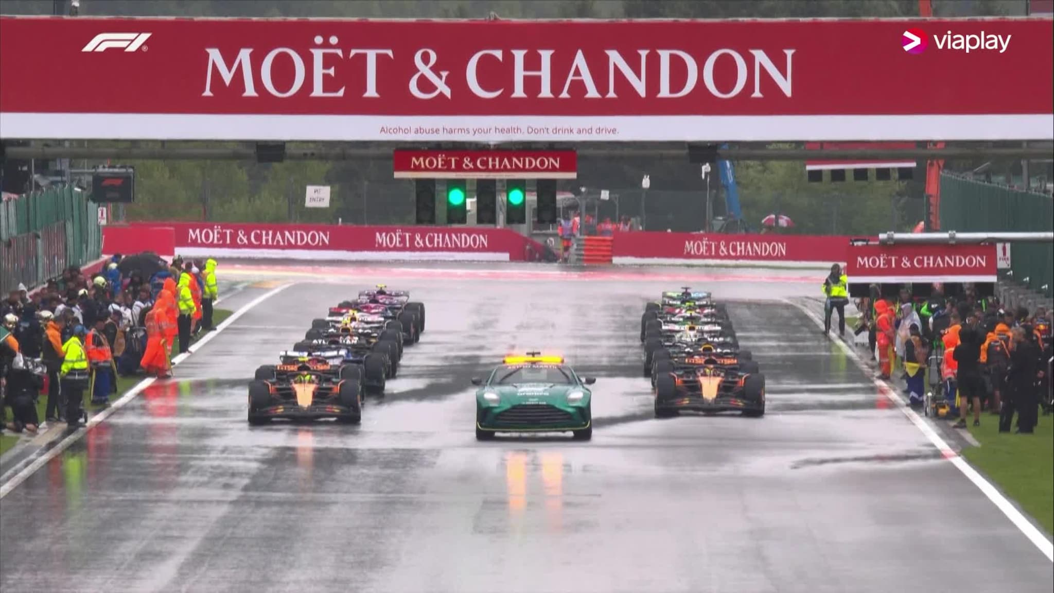 Formel 1-løpet på Spa utsatt på grunn av regn
