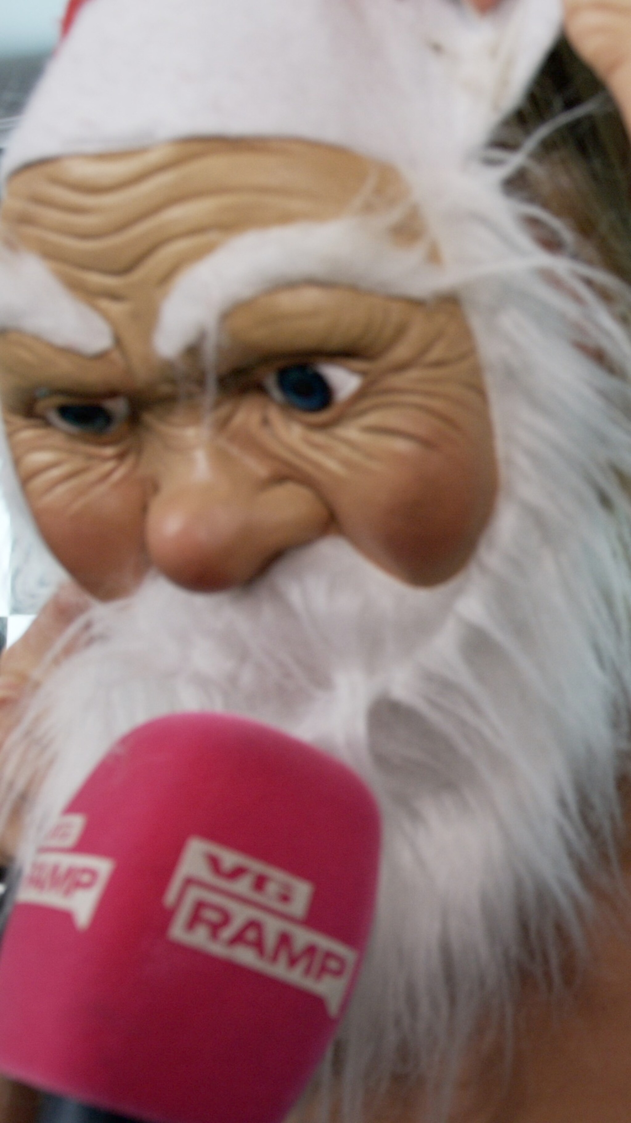 Luke 23: Hvem skjuler seg bak masken?