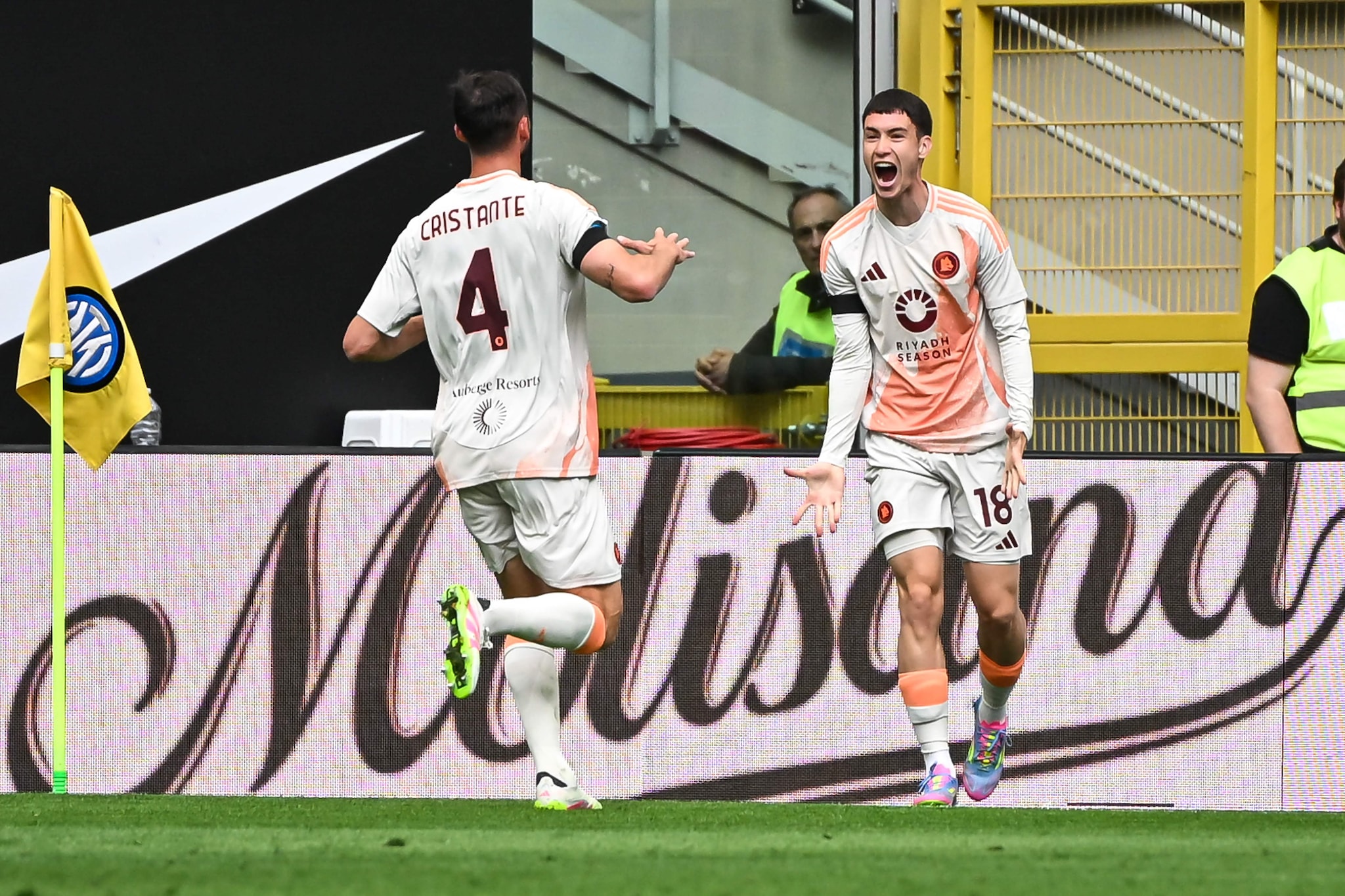 Roma slo titteljagende Inter på bortebane
