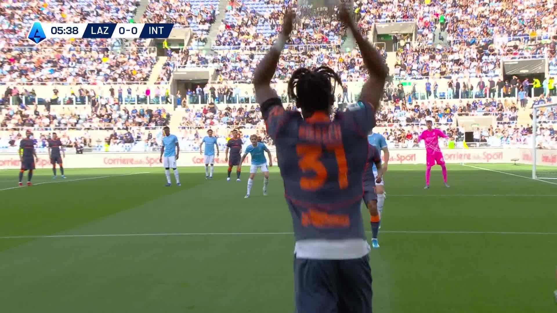Lautaro Martinez setter 1-0 mot Lazio