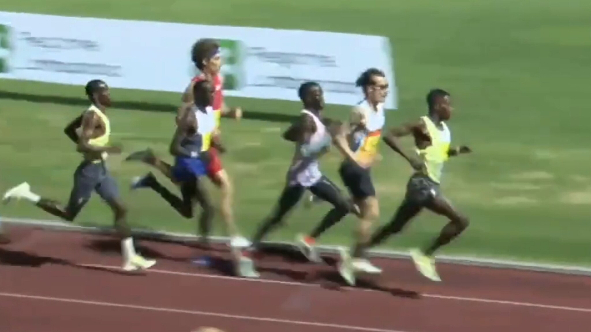 Se løpet: Henrik Ingebrigtsen sesongdebuterte på 3000 meter