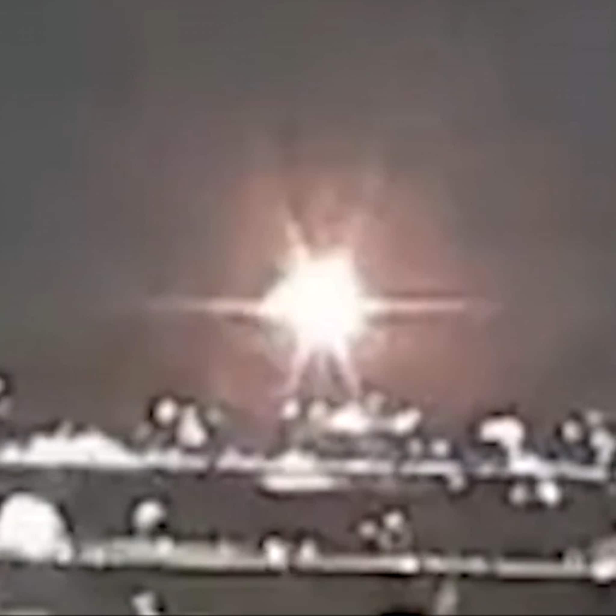 Fly styrter i Potomac etter kollisjon med helikopter ved Washington D.C.