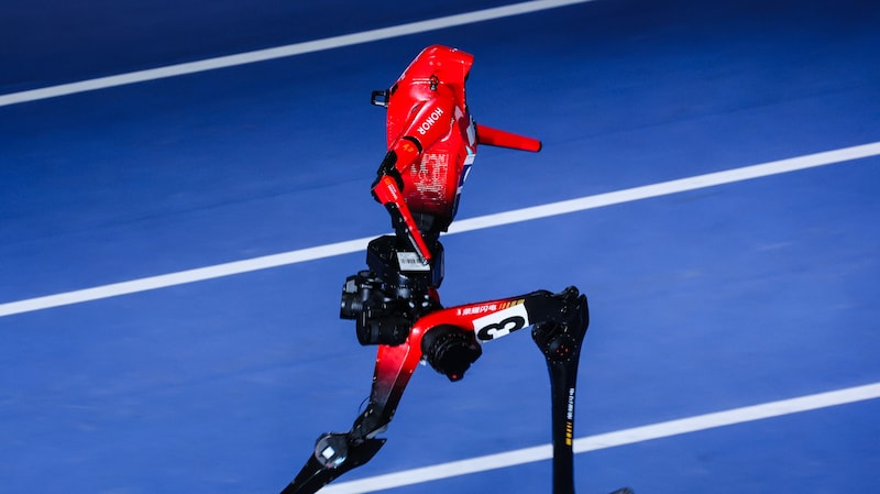 Robot Smashes Usain Bolt's 100-Meter World Record