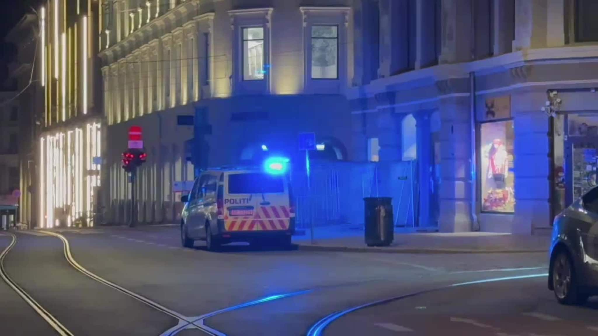 En person får livreddende behandling etter voldsepisode i Oslo sentrum