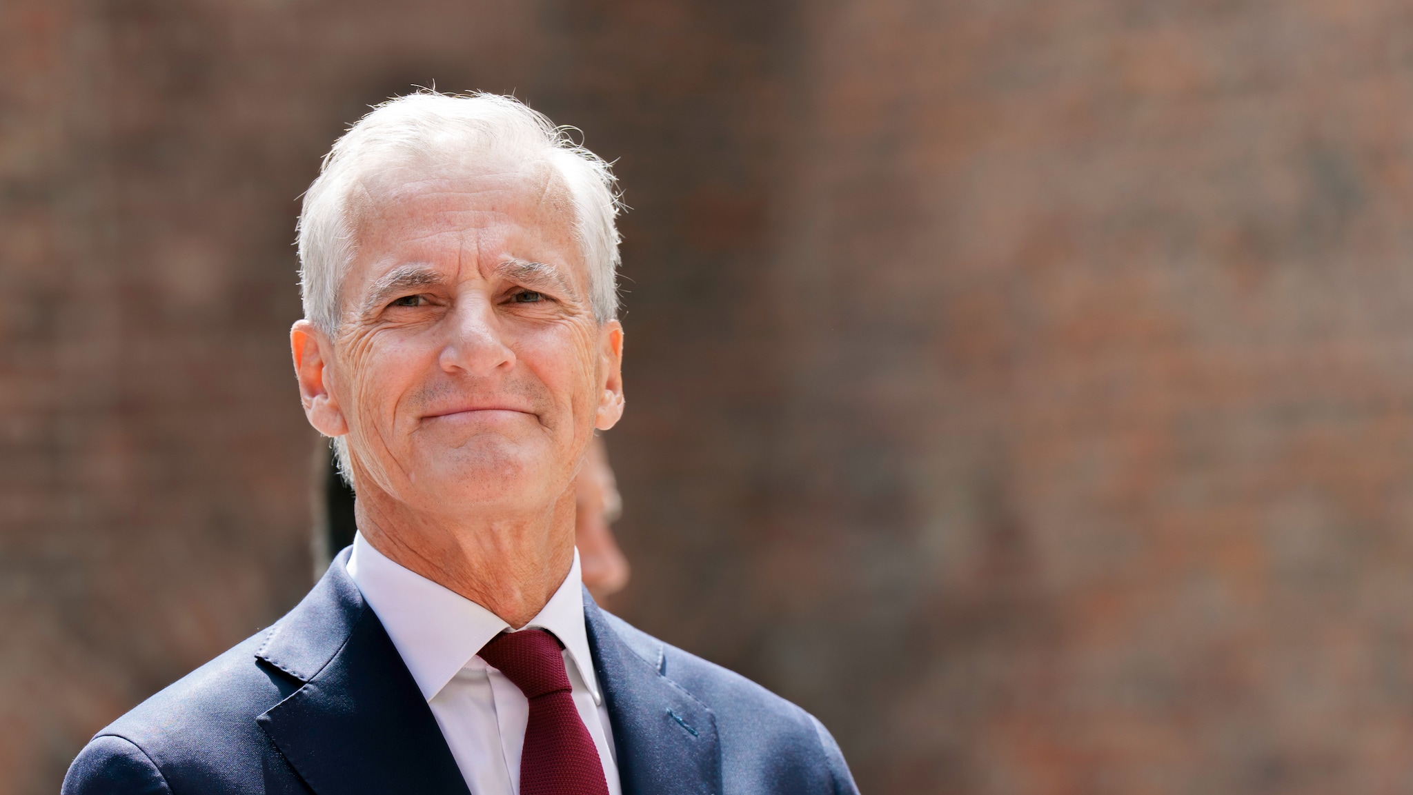 Se direkte: Støre holder regjeringens halvårlige pressekonferanse