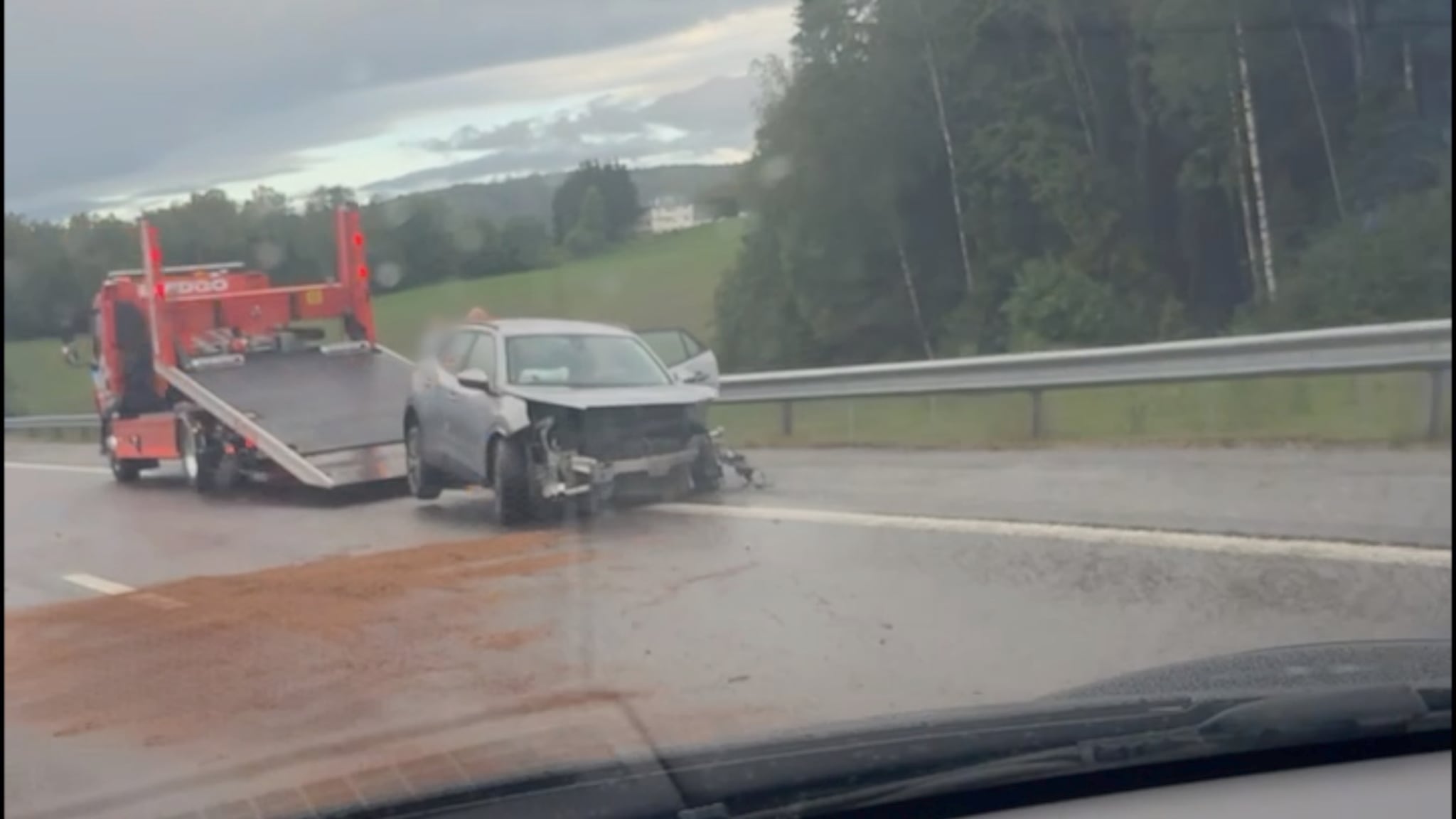 VG nyheter: Ulykke på E6 i Lillestrøm: Fører mistenkt for ruskjøring