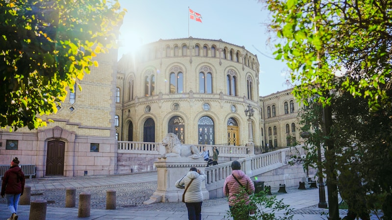 Tvinger regjeringen til å bygge ut flere baner