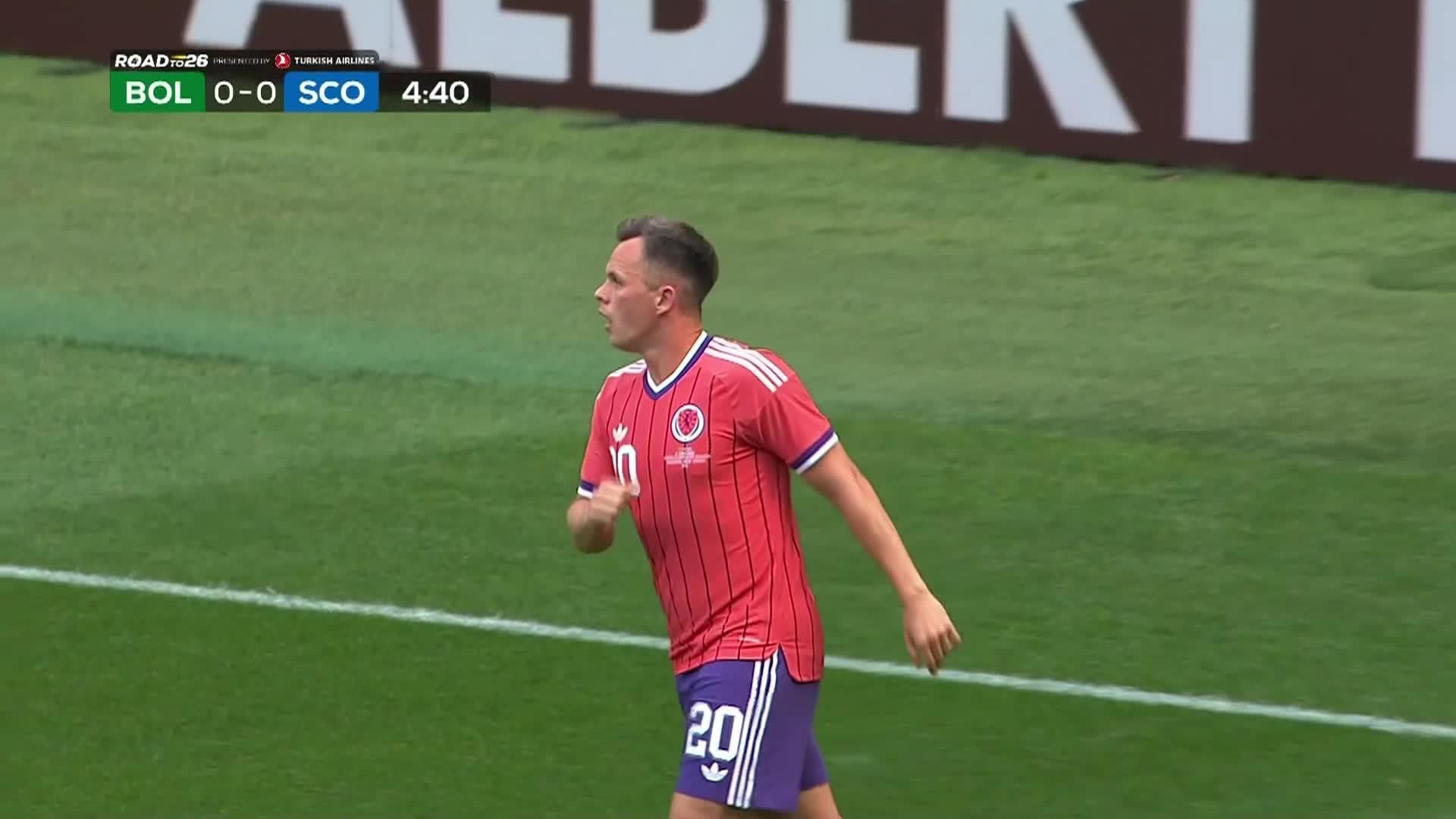 Lawrence Shankland med scoring for Skottland