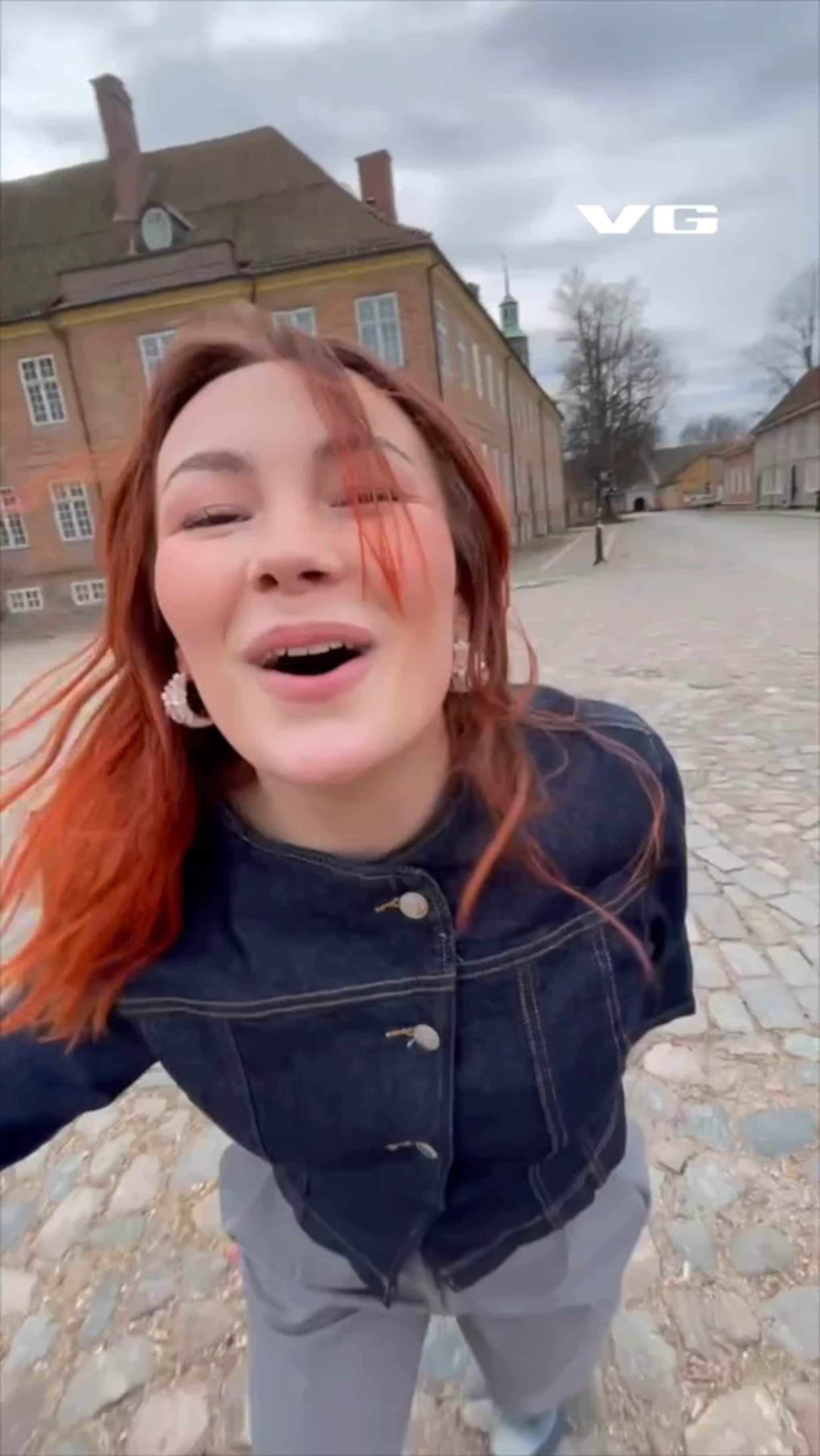 Inga Mollis presenterer sin låt «La mæ leve»