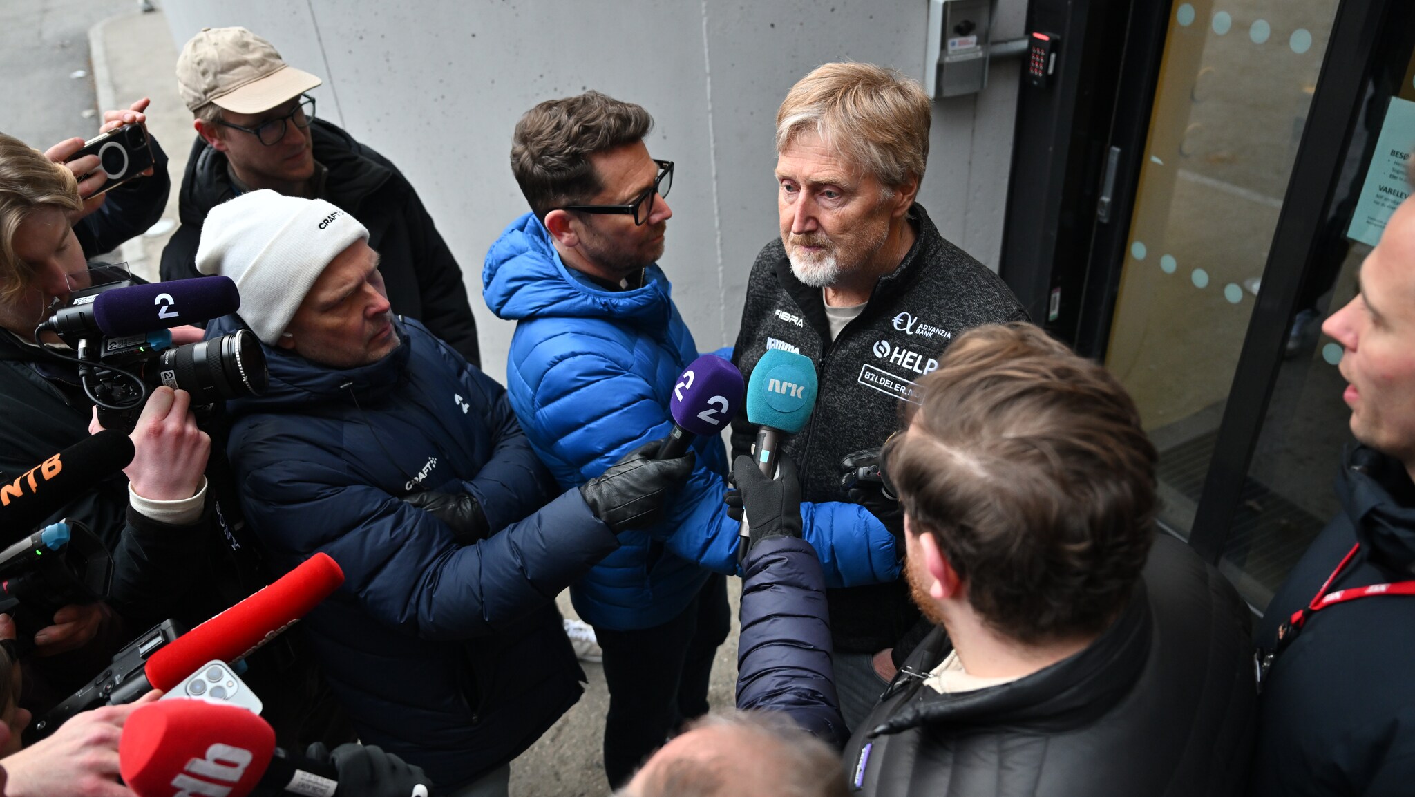 SE: Hoppsjef Jan-Erik Aalbu møter pressen - siste nytt om hoppbråket