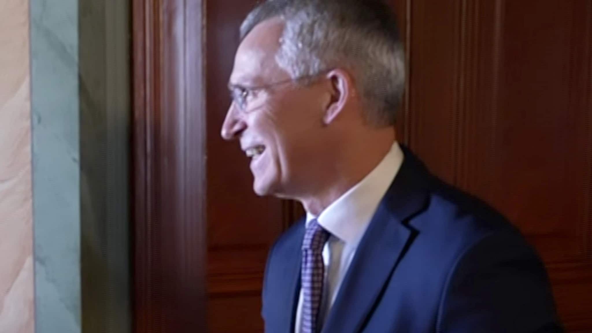 Stoltenberg til Zelenskyj: – Remember me?