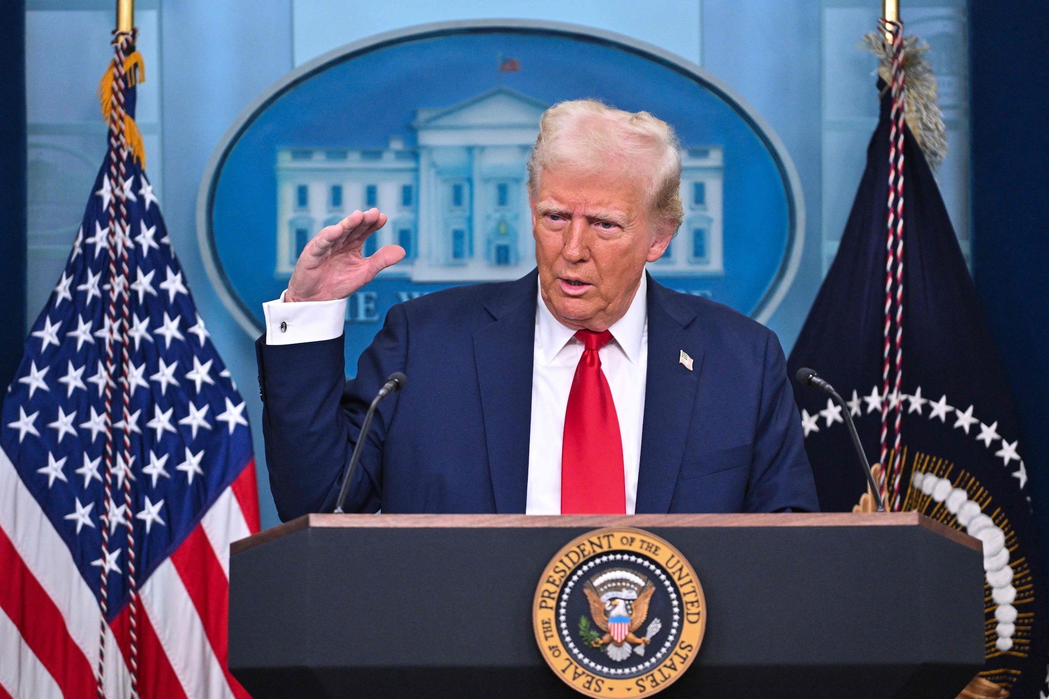 Trump: Ingen overlevende etter flykollisjon i Washington D.C.