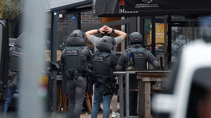 Hostage drama in a nightclub in the Netherlands