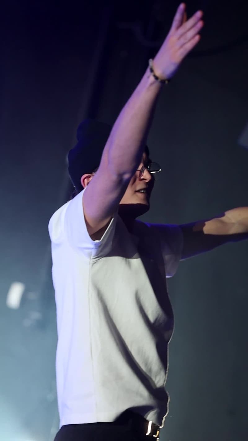 Norges nye rapstjerne blåser Oslos minste storstue til himmels