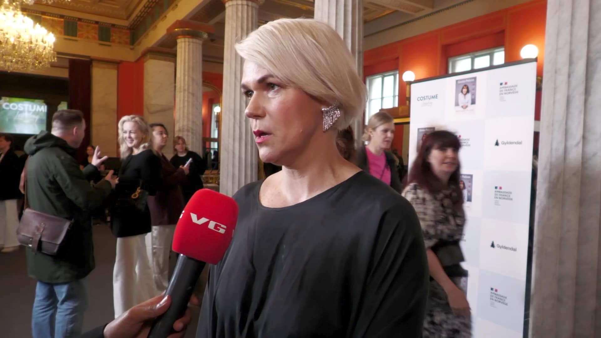 Kjendisene møtte opp for Gisèle Pelicot