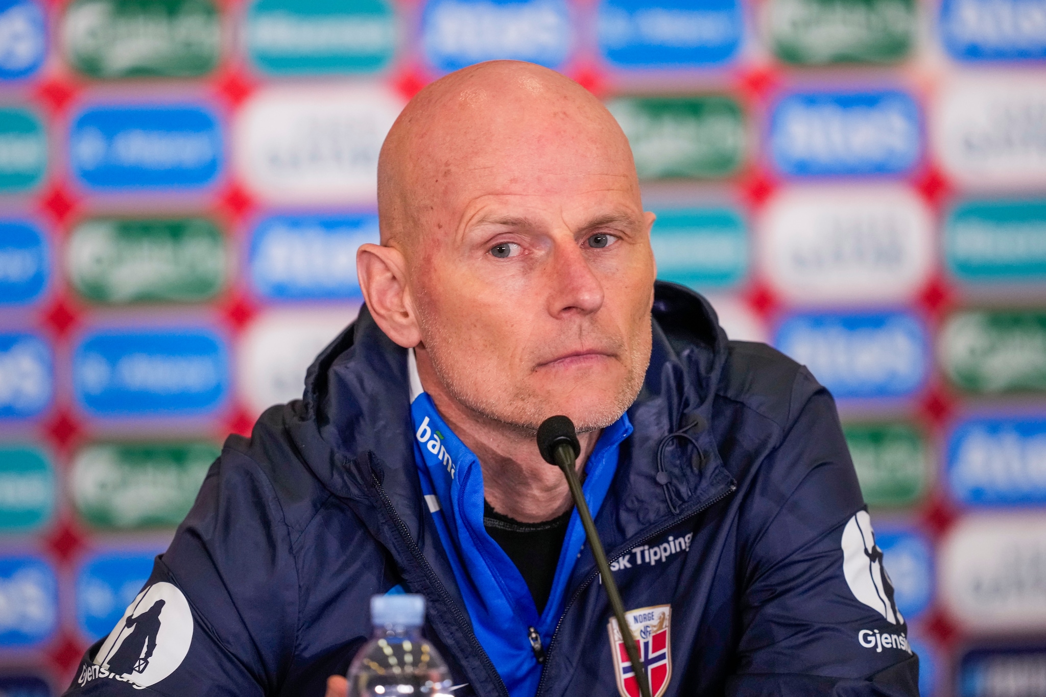 SE: Alexander Sørloth og Ståle Solbakken møter pressen