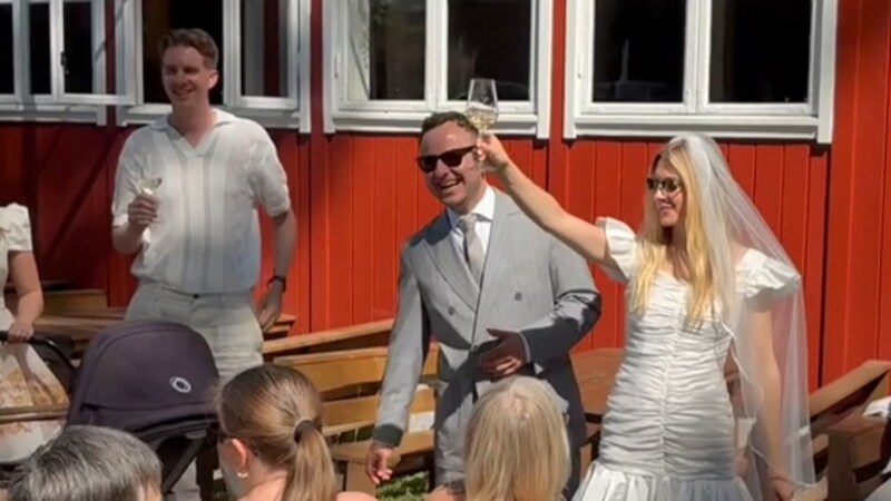 Gifter seg i hetebølgen