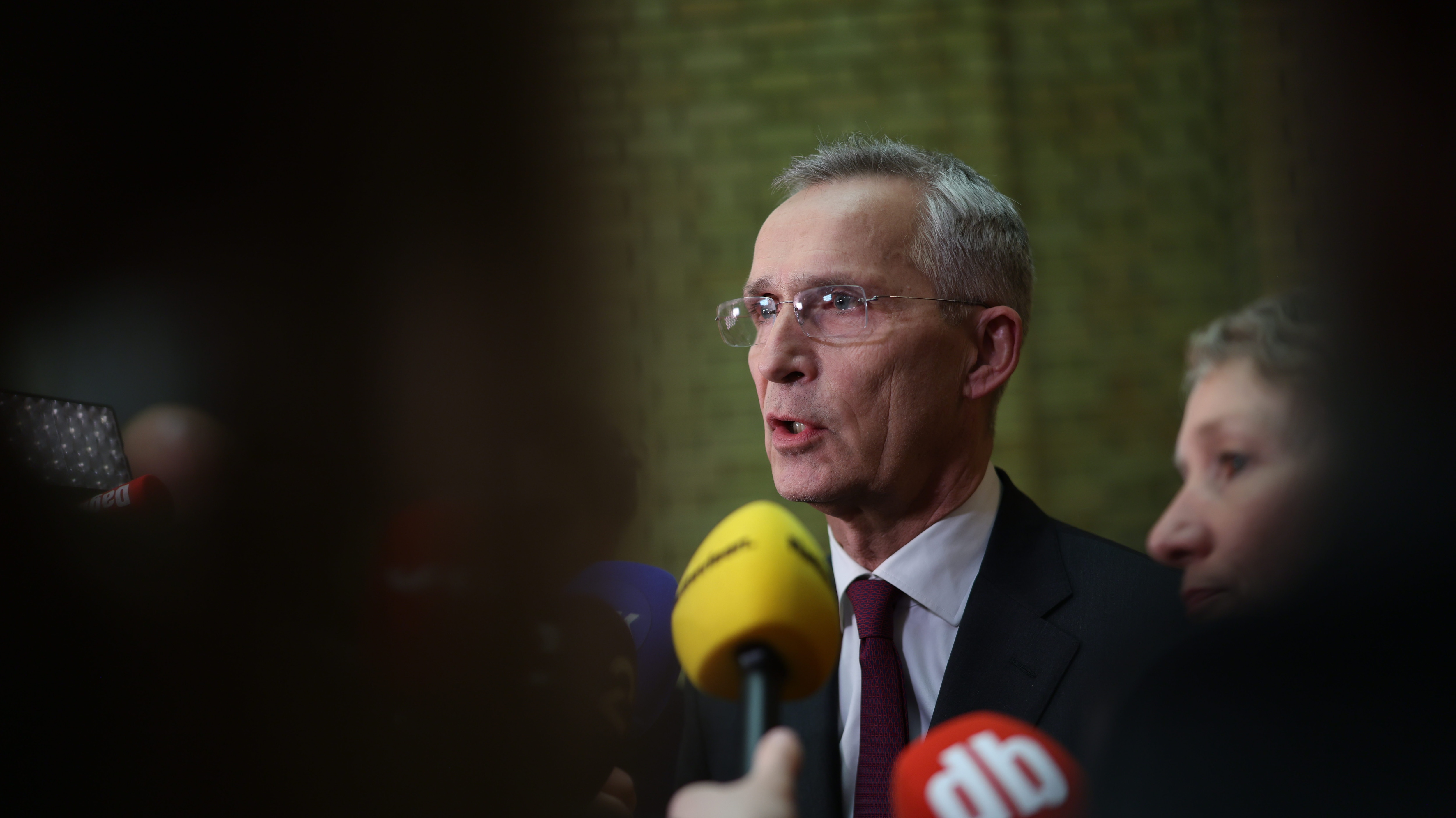Jens Stoltenberg møter pressen om drivstoffavgiften