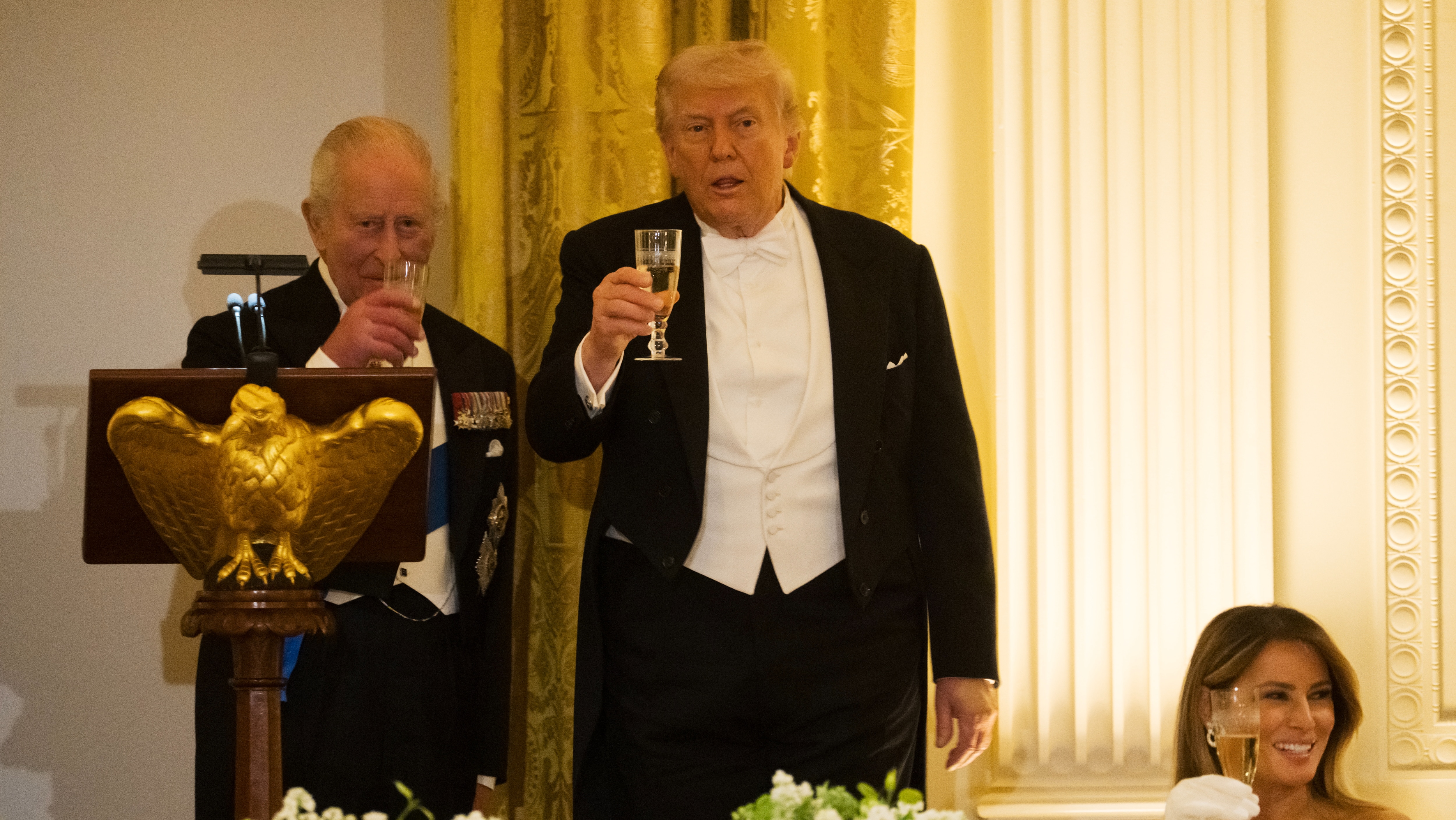Her bryter Trump konge-skikk