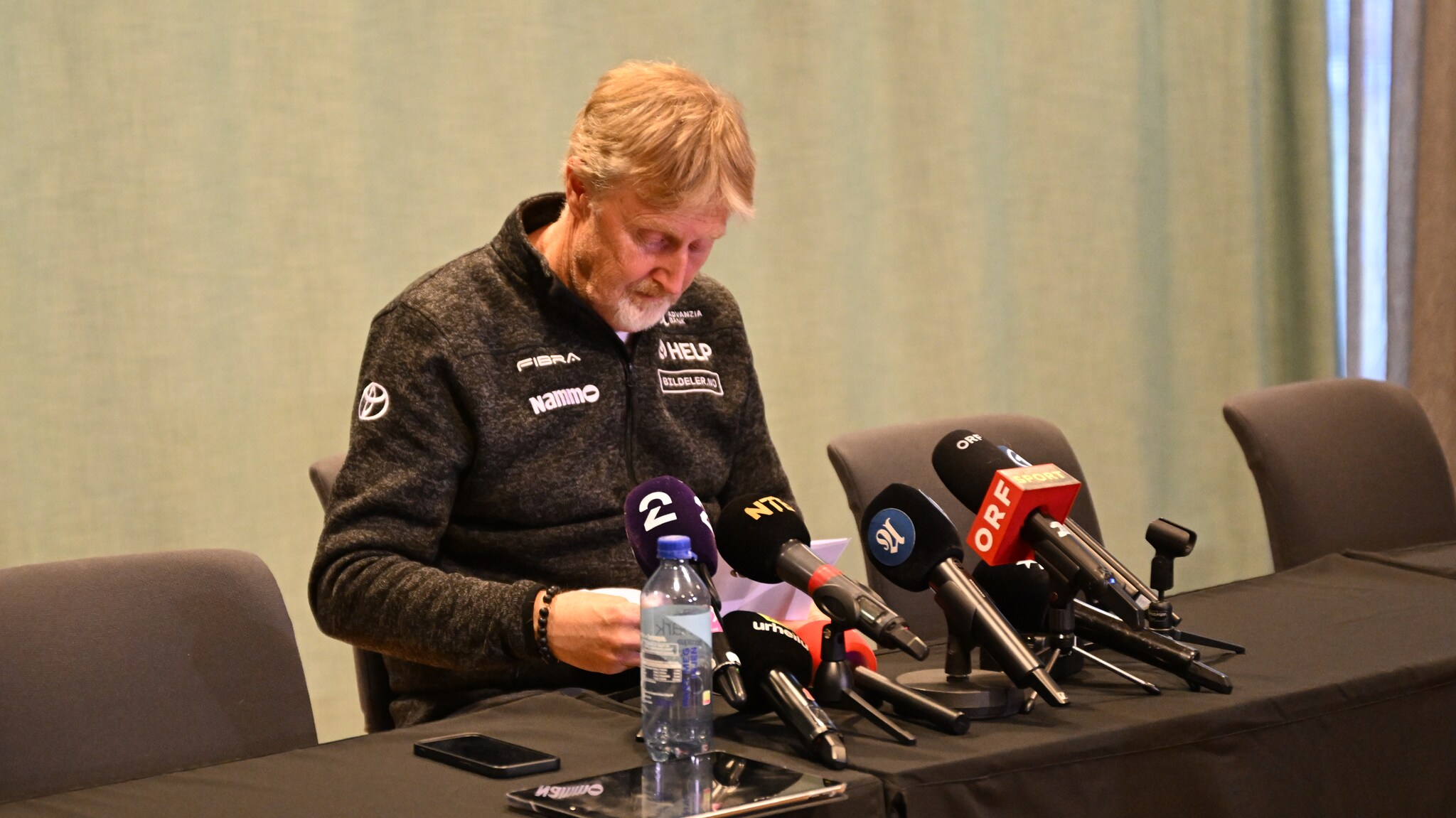 SE NÅ: Siste nytt om hoppbråket