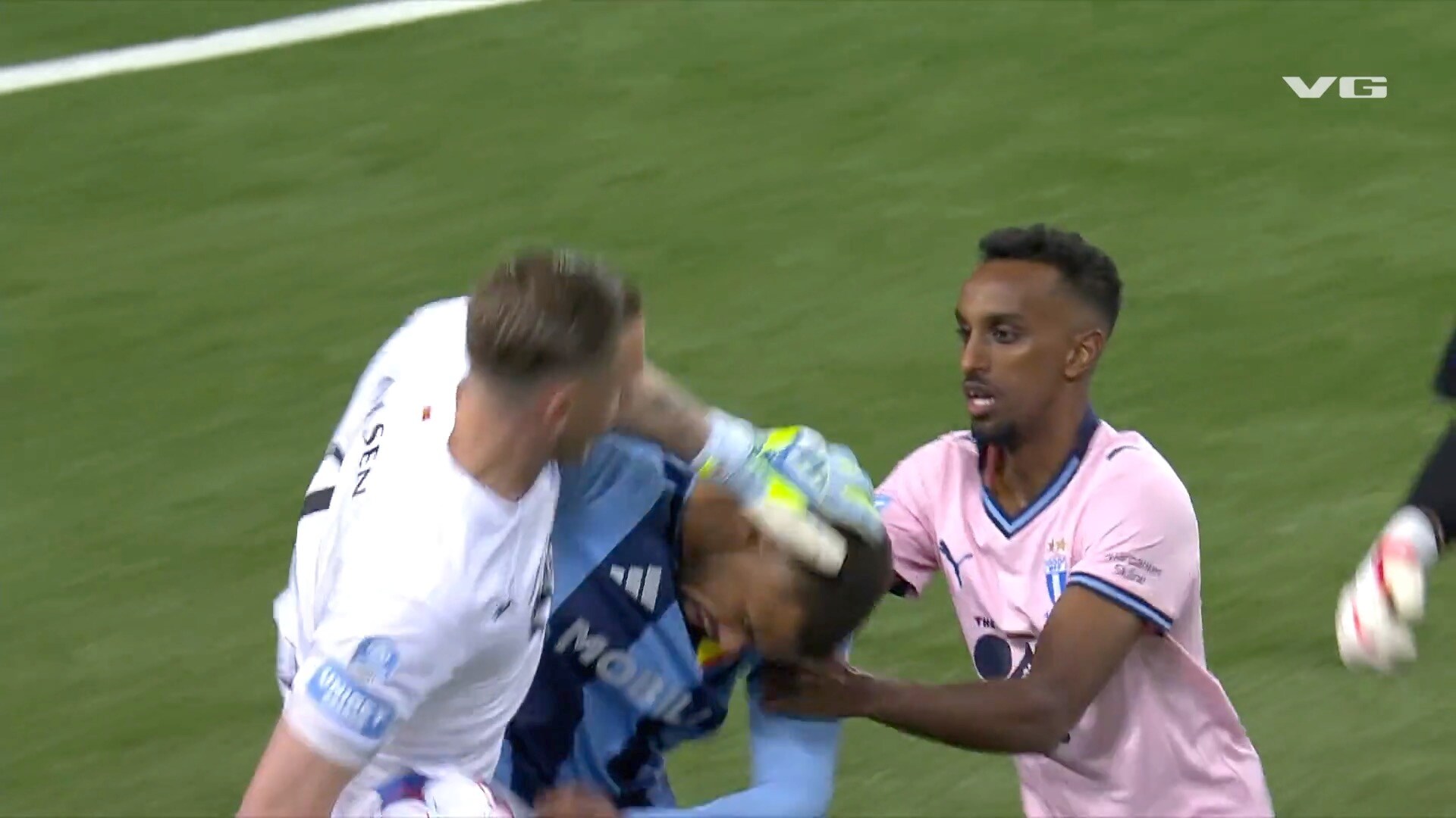 Full krangel etter slutt i toppkampen