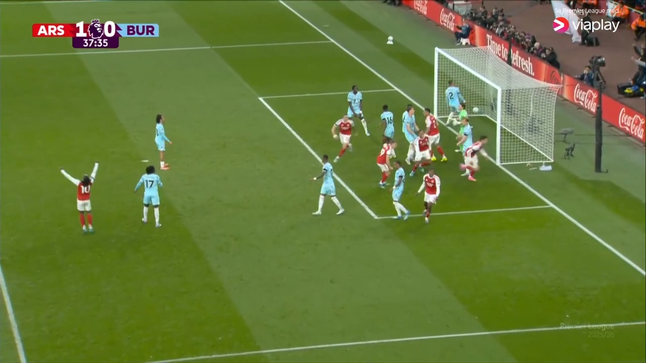 Stanger Arsenal i ledelsen: - Ekspoderer