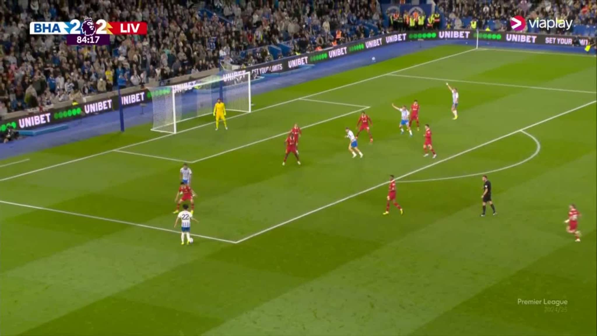 Brighton slår Liverpool 3-2 etter sen scoring