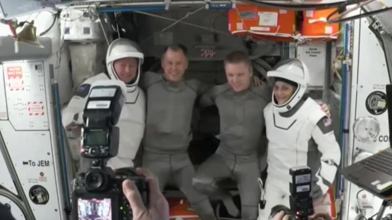 Strandede astronauter har kommet tilbake til jorden – romkapsel landet i sjøen utenfor Florida