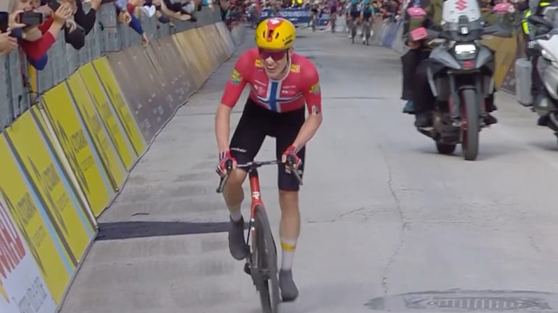 Strålende norsk dag i Giro d’Italia: Leknessund kjempet lenge om etappeseier