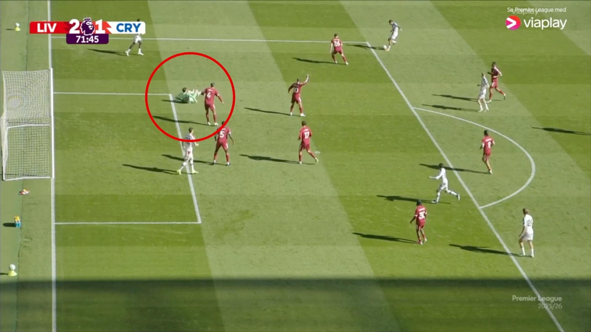 Reagerer på kontroversielt mål