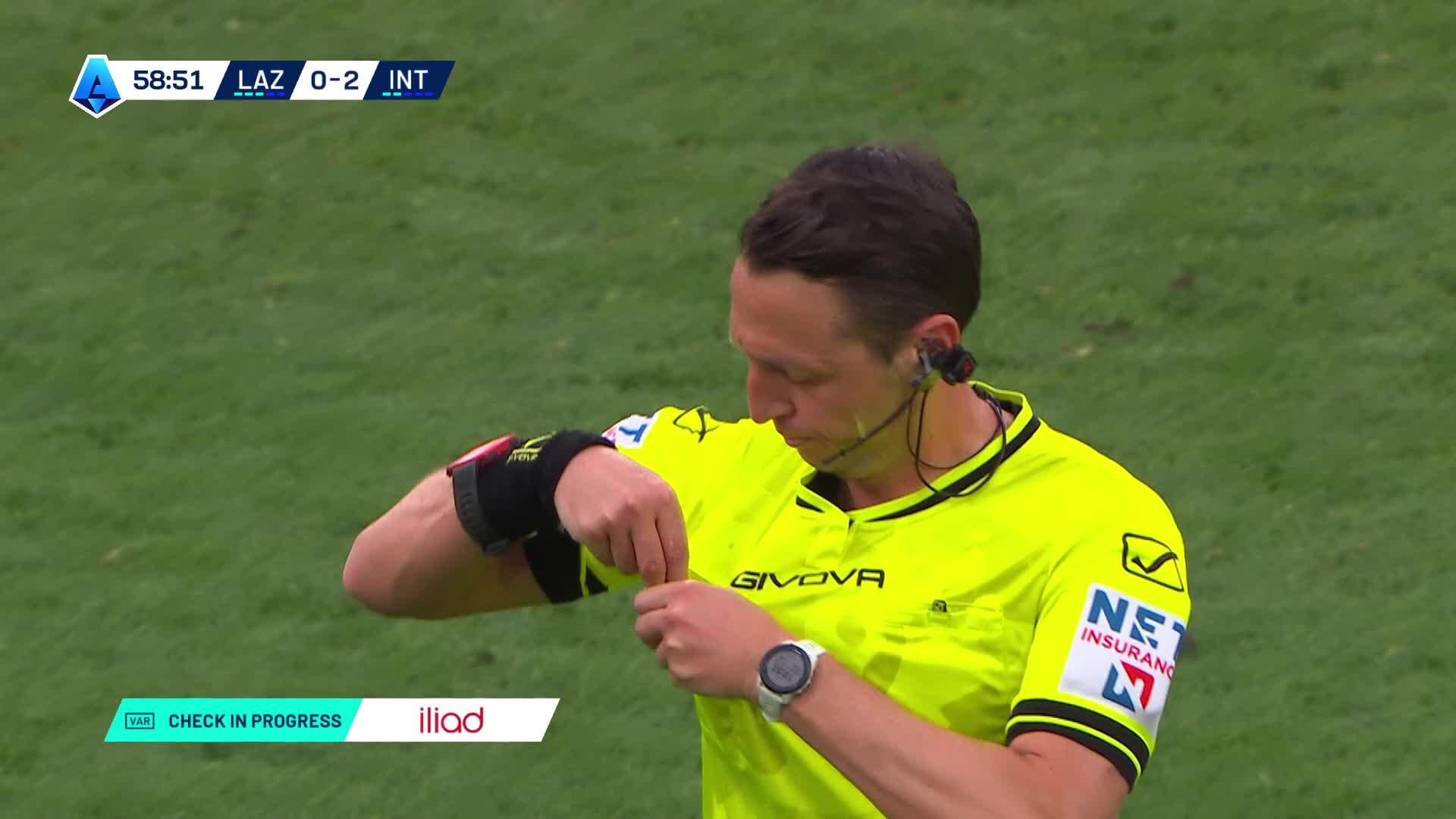 Alessio Romagnoli med rødt kort