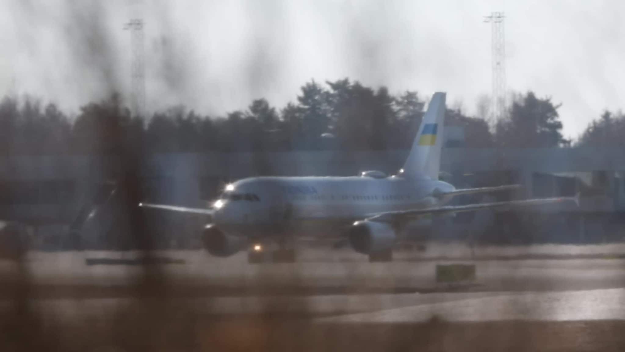 Her er Zelenskyj på Gardermoen
