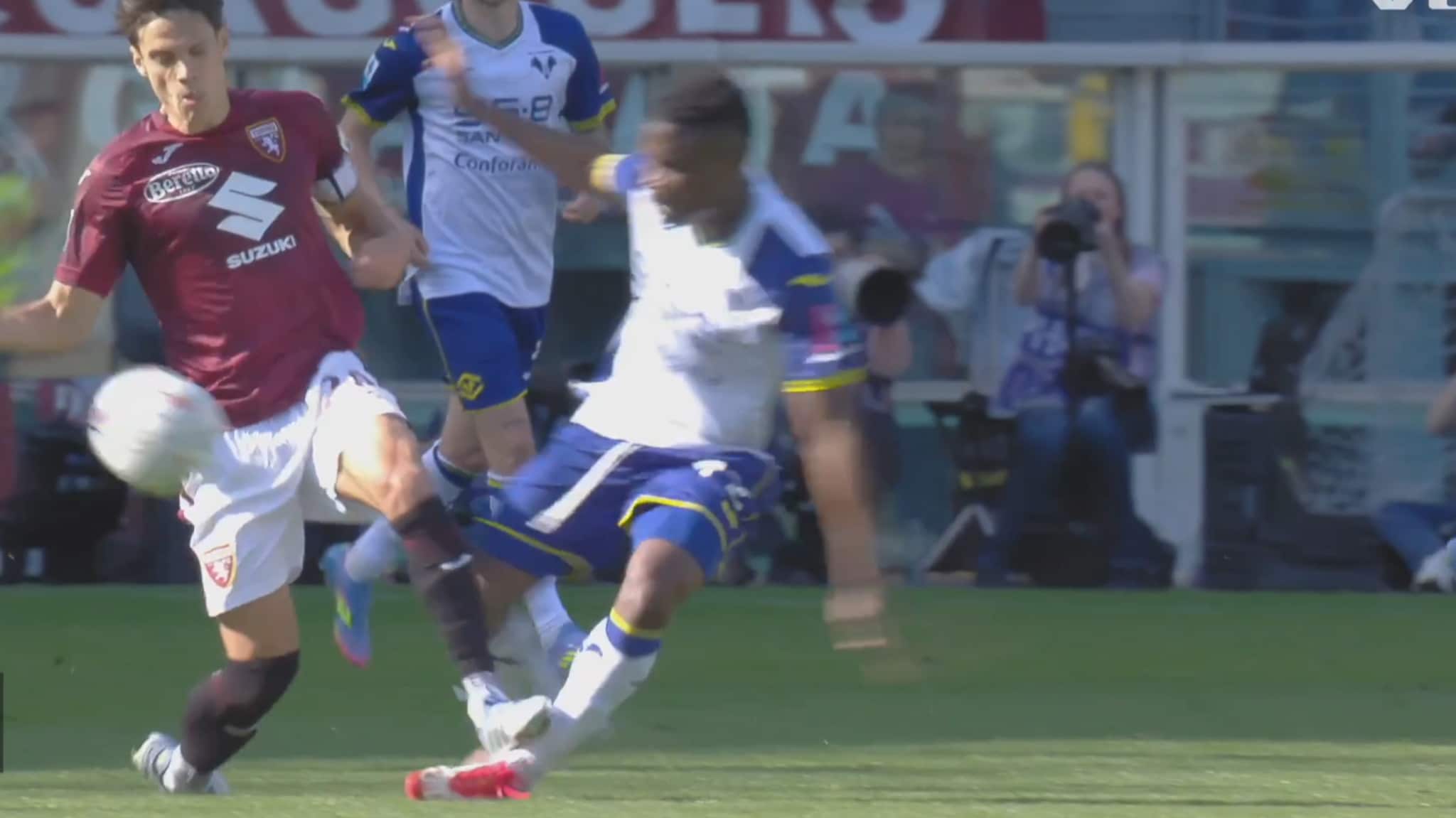 Rødt kort da Torino og Hellas Verona delte poengene