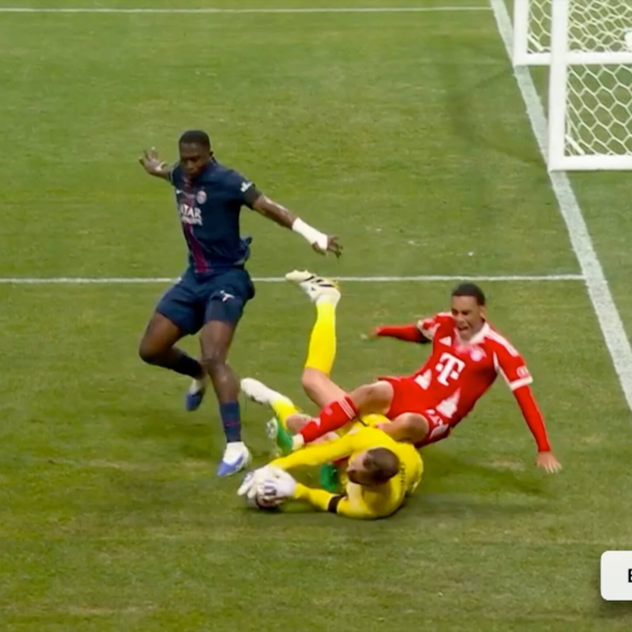 Neuer kritiserer Donnarumma for manglende respekt etter skade
