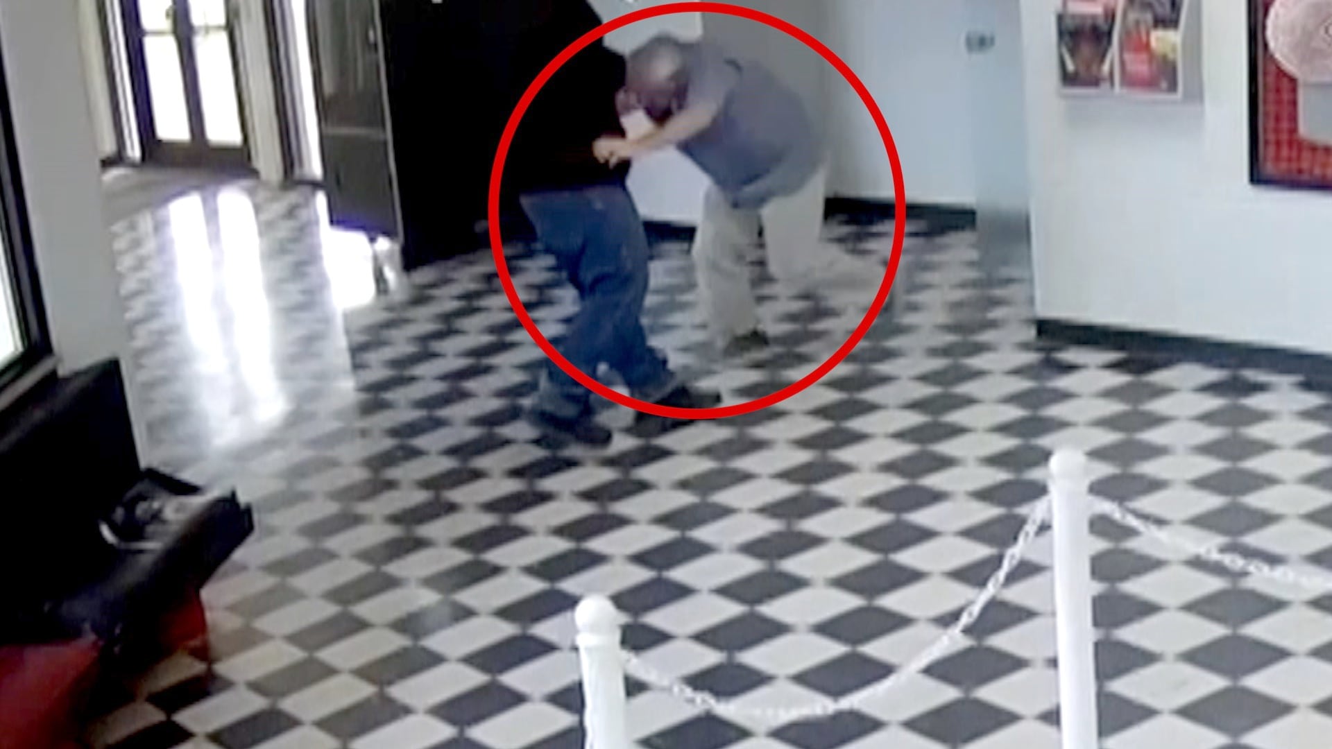 Her går rektor til angrep på skytteren